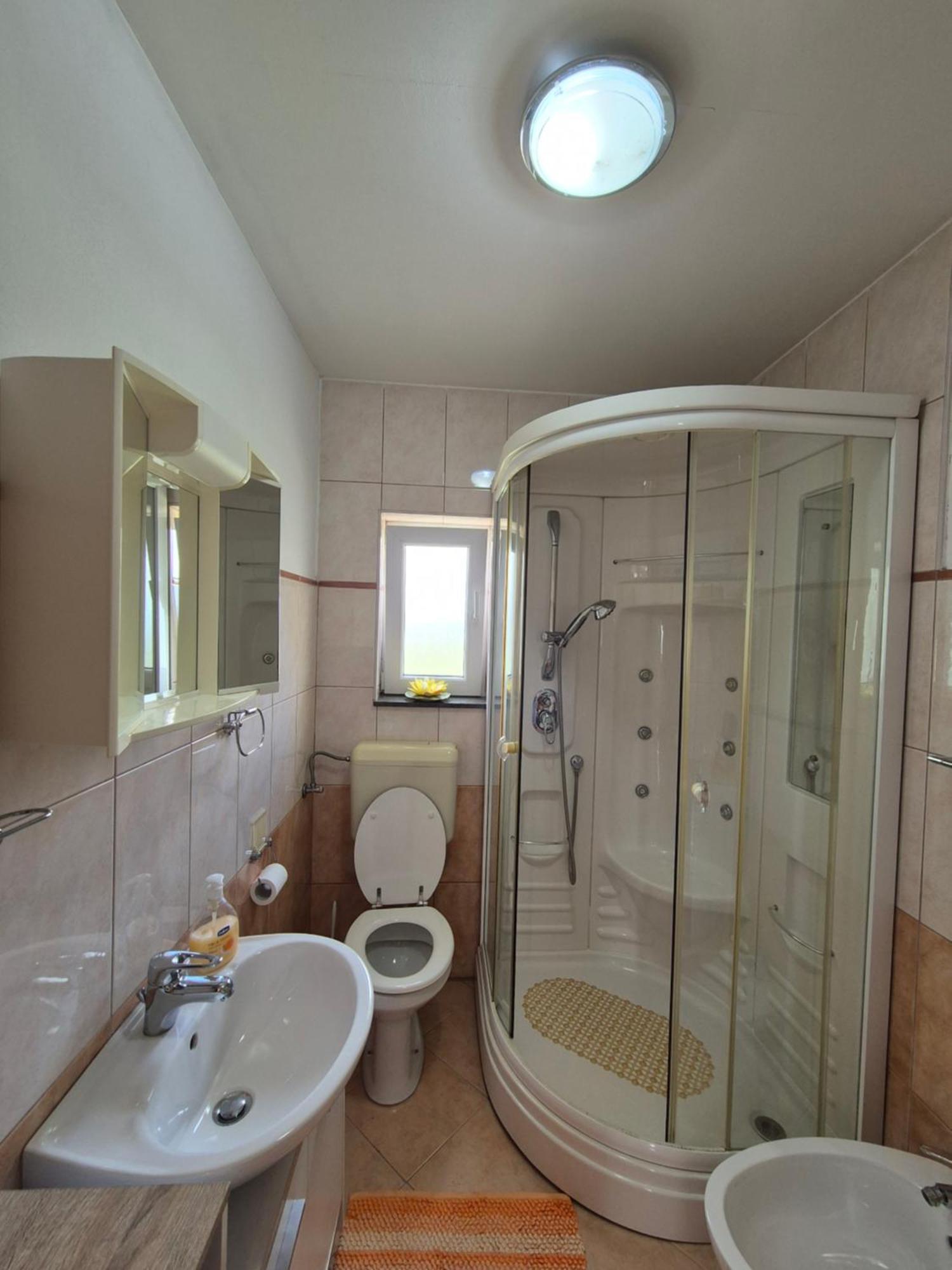 Ferienwohnung Apartman Lucija Pridraga Exterior foto